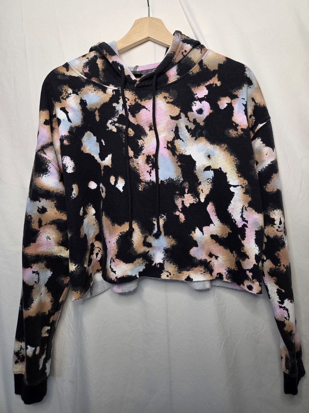 Wild‎ Fable Black Hoodie with Pastel Color Splash XL - Picture 3 of 7
